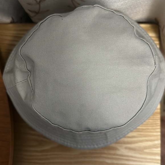 Bucket Cap with Big 5 from South Africa - Picture 3 of 4